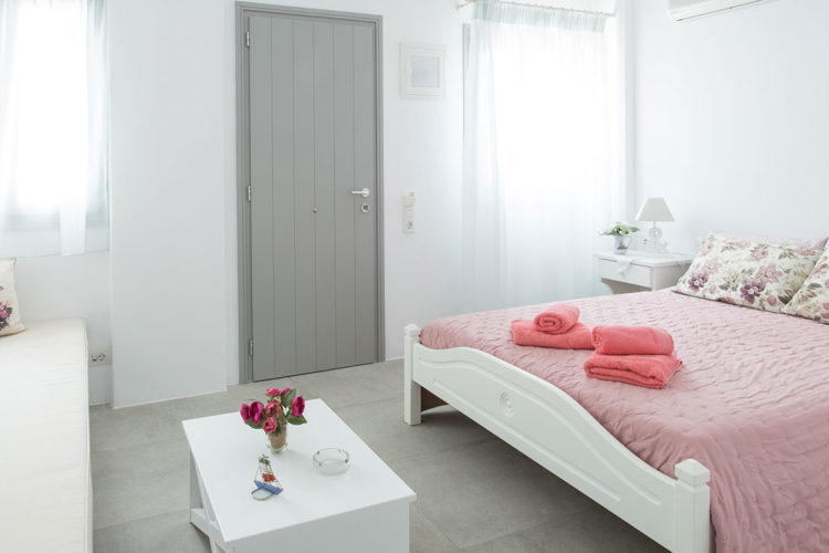 twin or double room, Klery's rooms Naoussa Paros